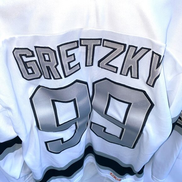 Vtg 1992 CCM NHL LA Kings Wayne Gretzky Jersey SZ L - Picture 4 of 4